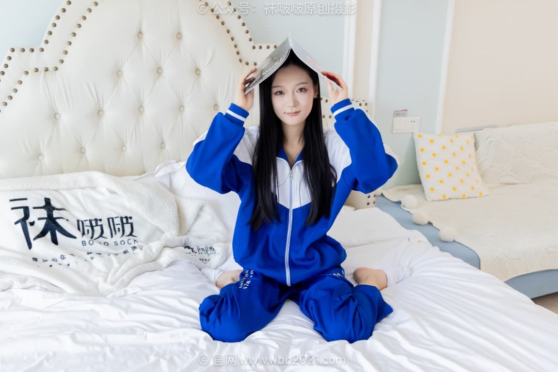 BoBoSocks袜啵啵 625期：焦糖-板鞋、纯白棉袜（高筒）、裸足、校服、半脱袜子，裸足脚趾翻书页小剧情（仅花絮版）