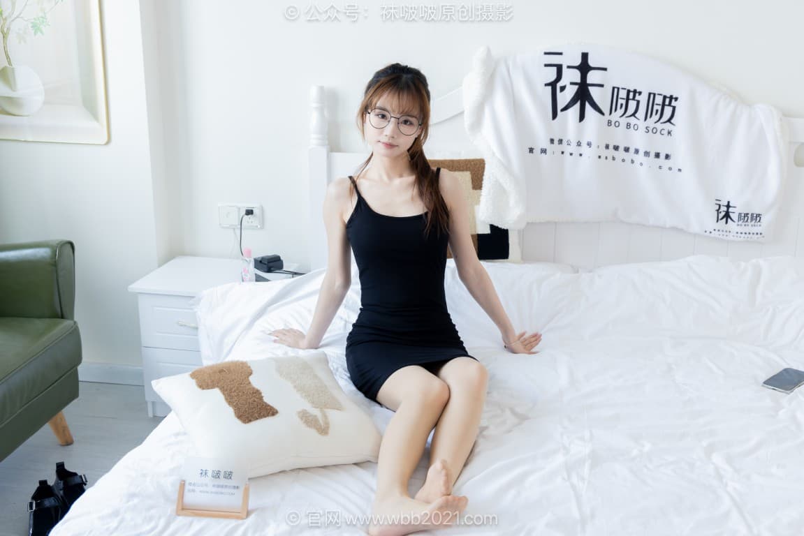 BoBoSocks袜啵啵 663期：甜甜圈-高跟鞋、薄肉丝（脚尖微加固款）、裸足（花絮版）