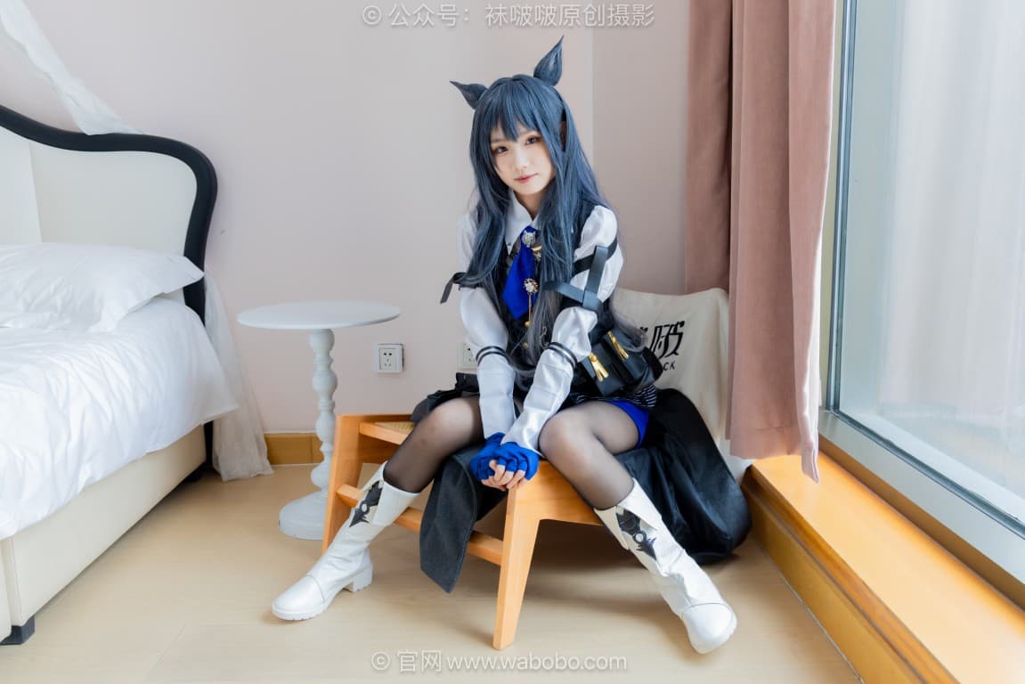 BoBoSocks袜啵啵 675期：甜甜圈-靴子、纯白棉袜（高筒）、薄黑丝（脚尖加固款）、cos明日方舟（缄默得克萨斯）、肚子疼揉肚子剧情（花絮版）