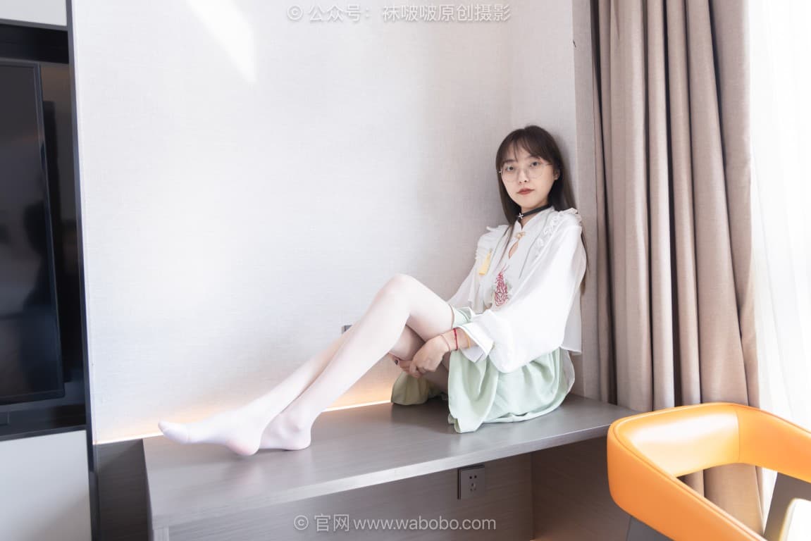 BoBoSocks袜啵啵 674期：稚予-高跟凉鞋、薄白丝（脚尖加固款）、裸足（黑色美甲）（花絮版）