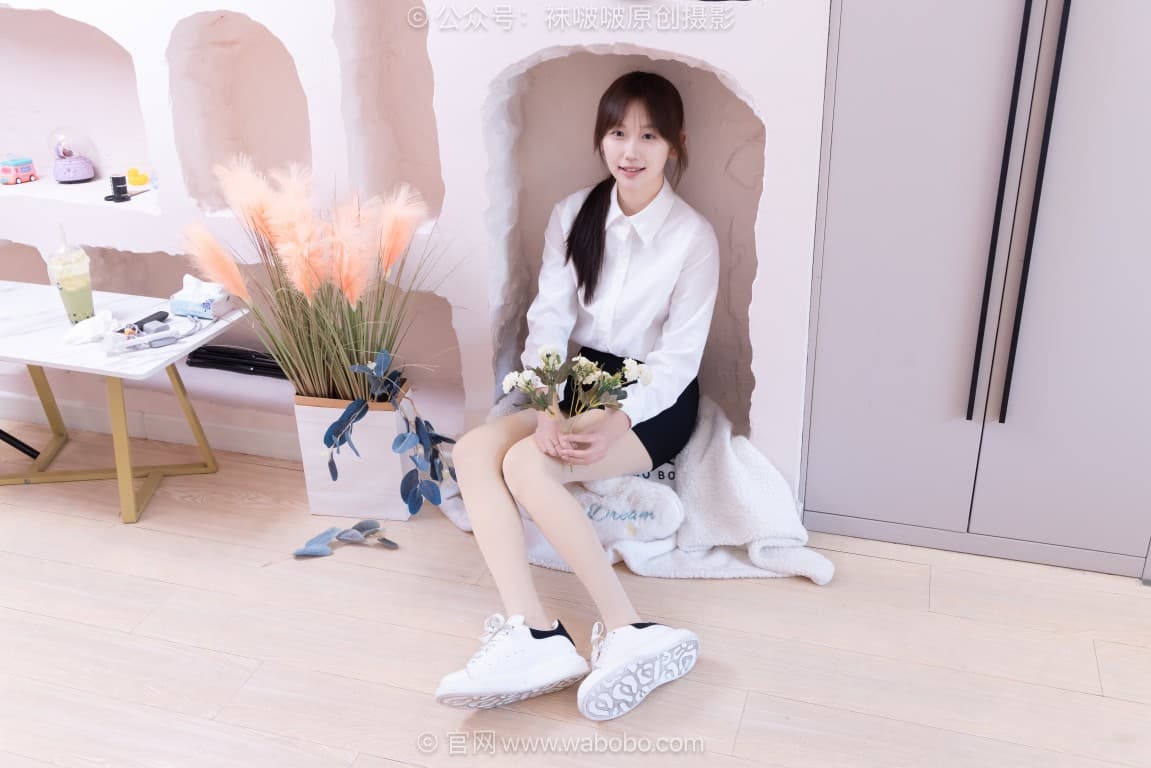 BoBoSocks袜啵啵 690期：香菜-板鞋、厚肉丝、ol制服（花絮版）