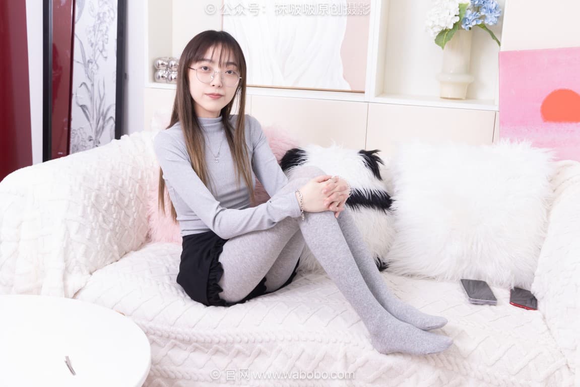 BoBoSocks袜啵啵 693期：稚予-两双平底鞋、皮鞋、高跟鞋、浅厚灰丝、深厚灰丝（花絮版）【图包+视频】