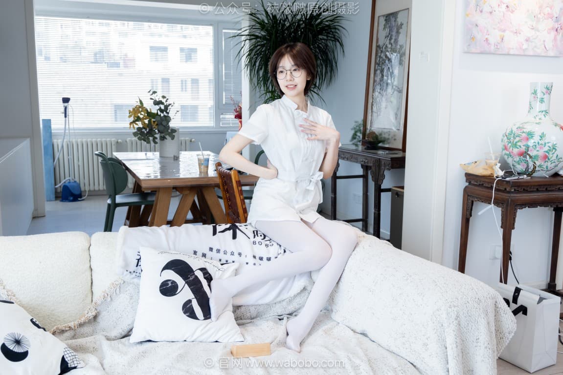 BoBoSocks袜啵啵 702期：小甜豆-高跟凉鞋、厚白丝、护士服（花絮版）