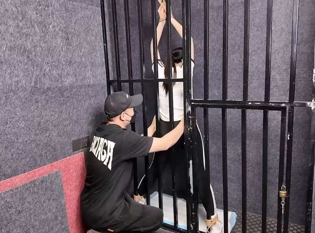 A303 小涵和她的变态体育老师 第四集 强糕失j TK痒刑